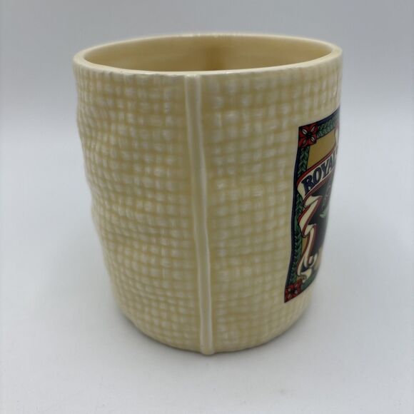 Hearth and Home Designs - 1988 Royal Butter Beans Coffee Mug Vintage Collection - Picture 3 of 7
